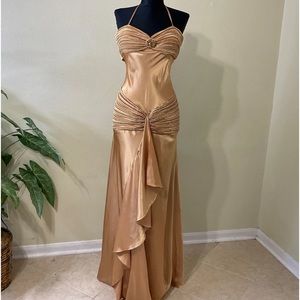 Faviana couture Gold Evening Gown Gala Dress Formal Holiday Party Gown size 6